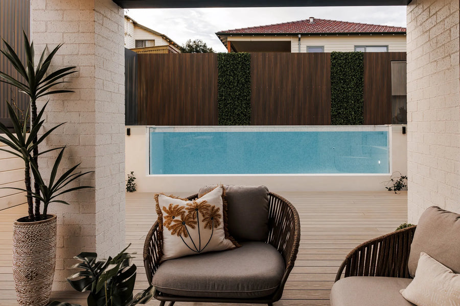 Glass Wall Pools