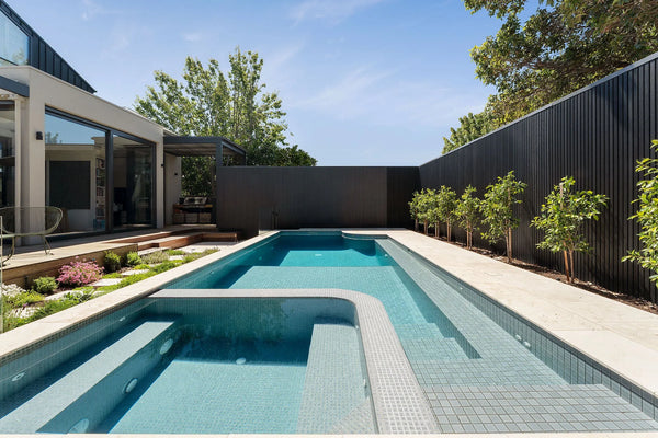 Elsternwick concrete pool and spa combination by Fine Art Pools