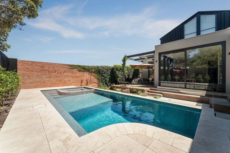 Elsternwick concrete pool and spa combination by Fine Art Pools