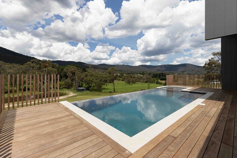 Kilsyth infinity edge concrete pool by Fine Art Pools