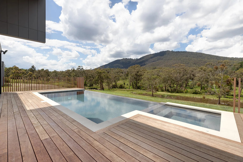 Kilsyth infinity edge concrete pool by Fine Art Pools