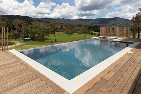 Infinity Edge Pool & Spa