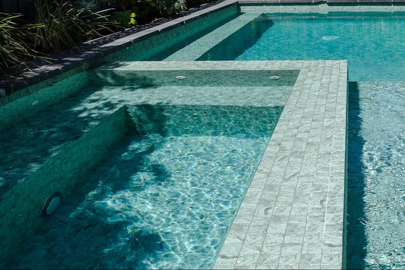 Concrete pool and spa combination in Melbourne by Fine Art Pools
