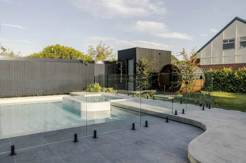 Pascoe Vale curved concrete pool and raised spa by Fine Art Pools